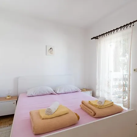 Pinija Apartmán *