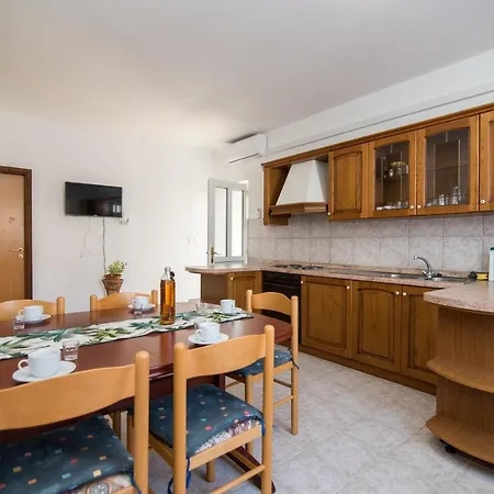 Apartmán Pinija Supetar